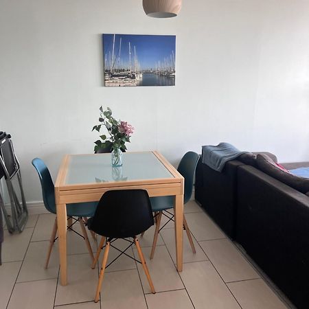 Stunning Marina Apartment Gosport Portsmouth エクステリア 写真